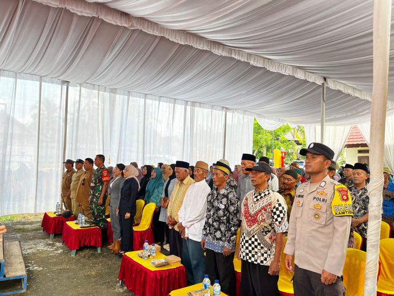 RESES MASA SIDANG IV DPRD SUMSEL DI OKU TIMUR: Wakil Rakyat Siap Perjuangkan Aspirasi Desa Pujorahayu
