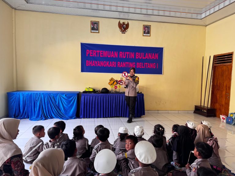 Senyum Ceria Murid TK Pertiwi Gumawang Hiasi Mapolsek Belitang I, Dekatkan Polisi dengan Anak